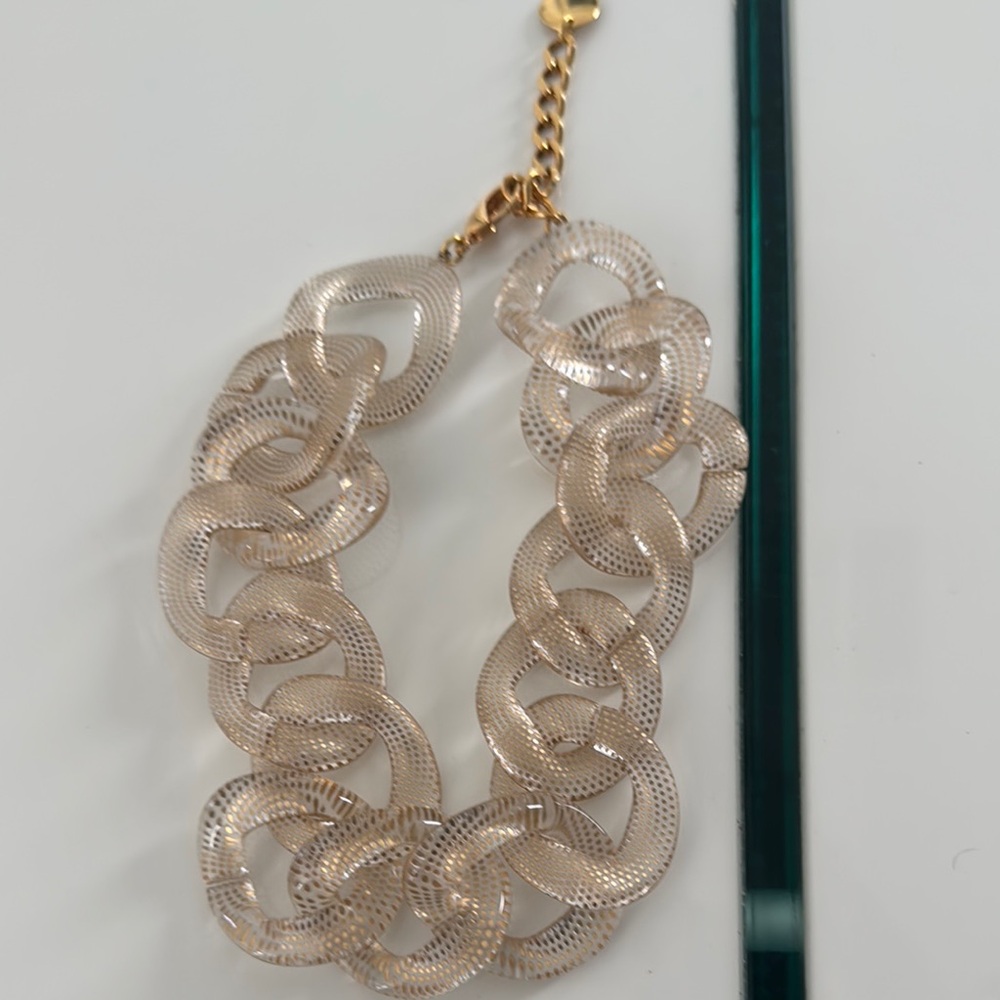 Elegant Gold Chain Bracelet